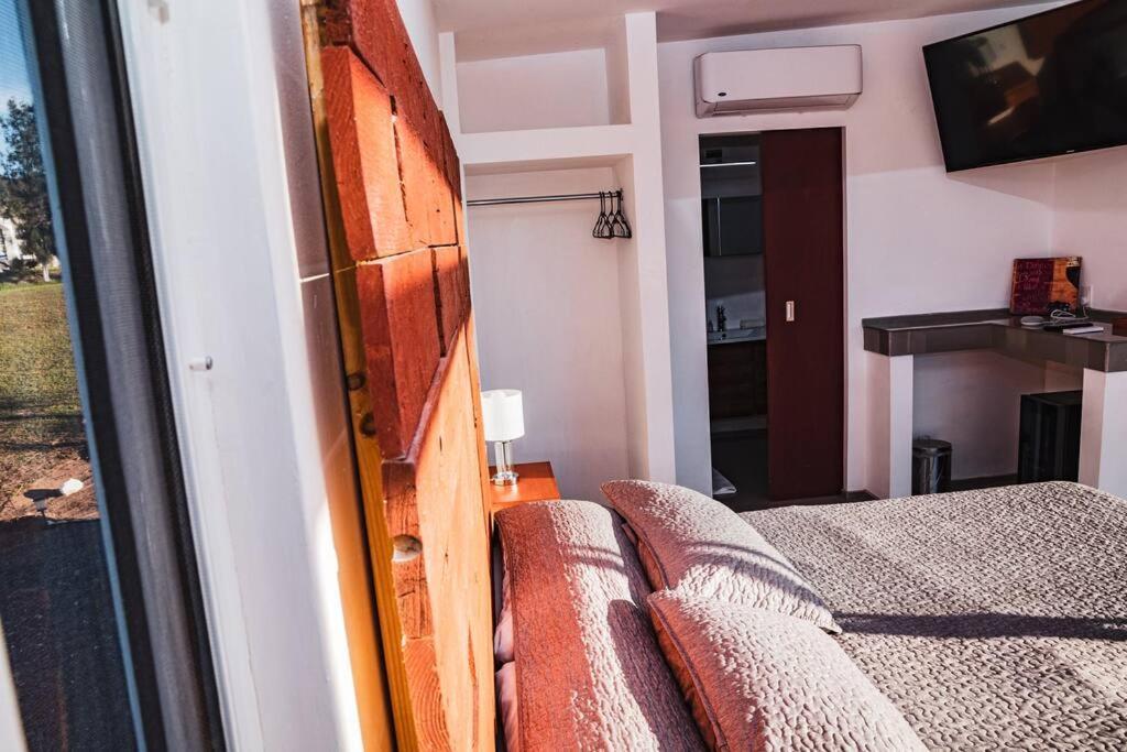 Cabana El Alamo Con Jacuzzi Villa บาเย เด กัวลาลูเป ภายนอก รูปภาพ